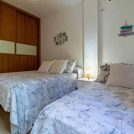 Apartamento 4 En Estadio Sevilla 8 Plazas Y Metro Luaran gambar